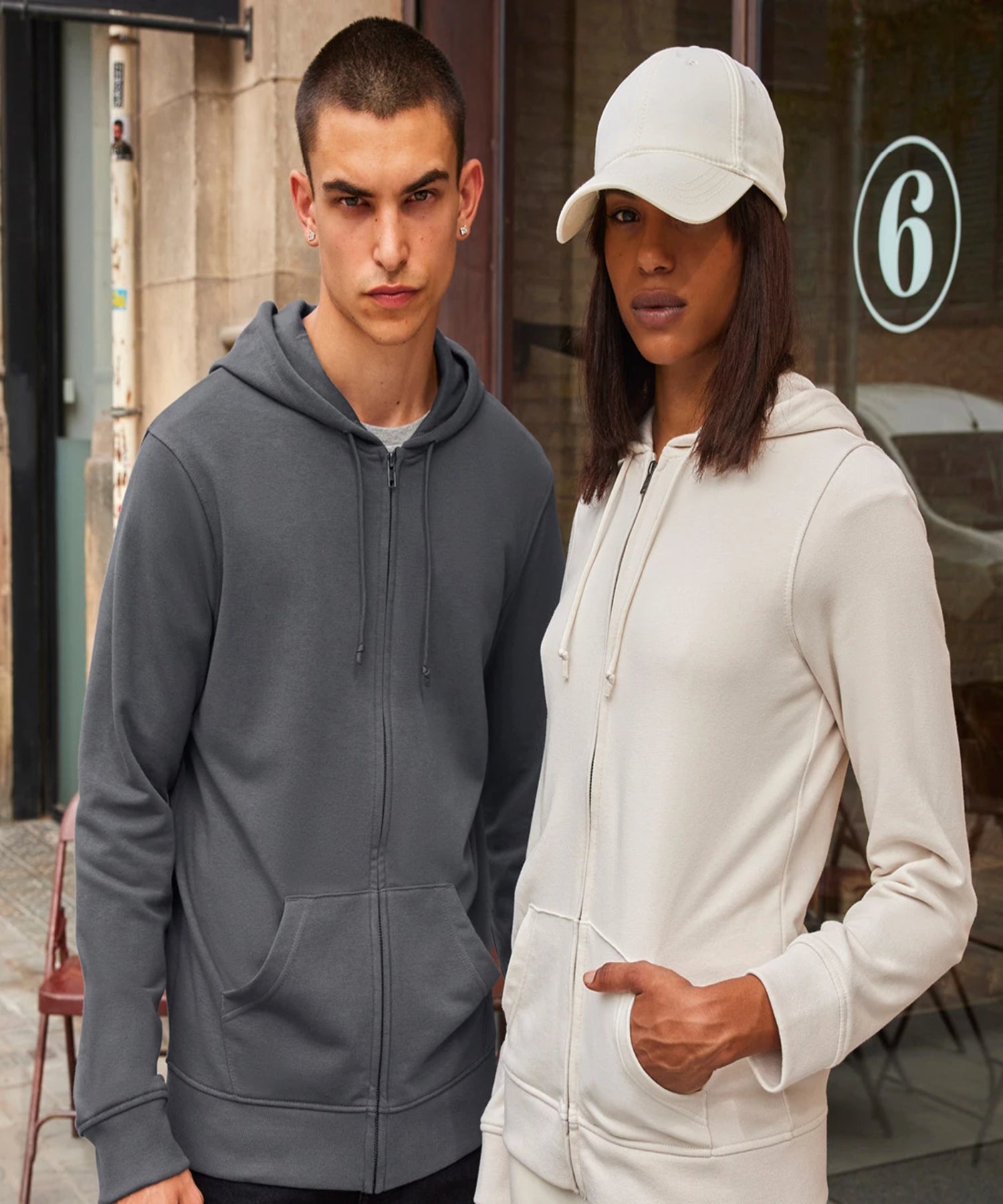 B&C Inspire Zipped Hood